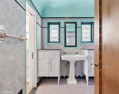 1602 The Strand (entire Property) - Photo Thumbnail 20