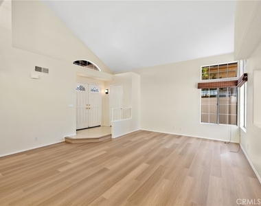 2163 Sun Ridge Drive - Photo Thumbnail 5