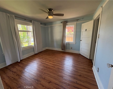 330 W Whiting Avenue - Photo Thumbnail 2