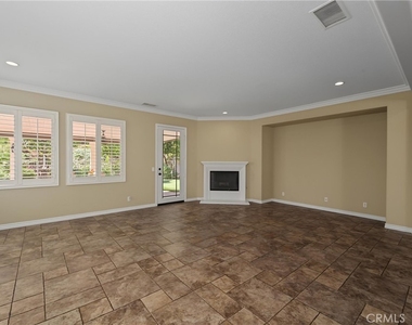 1254 Duxbury - Photo Thumbnail 17