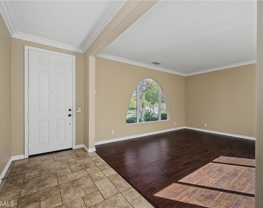 1254 Duxbury - Photo Thumbnail 9