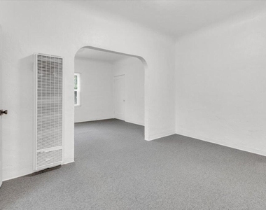 368 Monterey Road - Photo Thumbnail 10