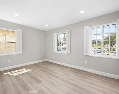2140 N Eastern Avenue - Photo Thumbnail 5