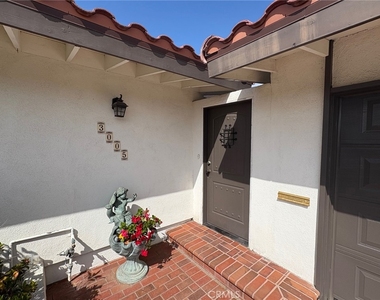 3005 La Ventana - Photo Thumbnail 10