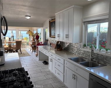 3005 La Ventana - Photo Thumbnail 11