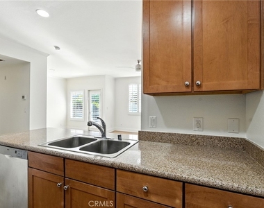 22681 Oakgrove - Photo Thumbnail 12