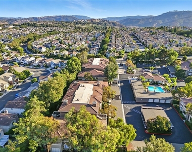 22681 Oakgrove - Photo Thumbnail 34