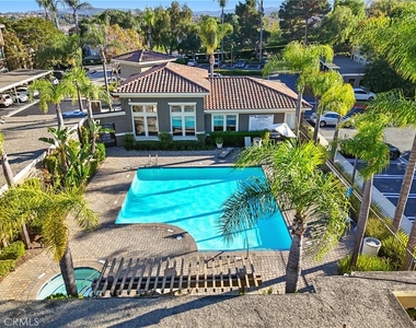 22681 Oakgrove - Photo Thumbnail 24