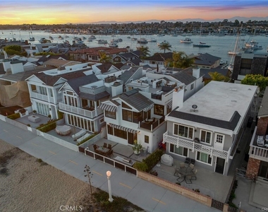 1119 E Balboa Boulevard - Photo Thumbnail 14