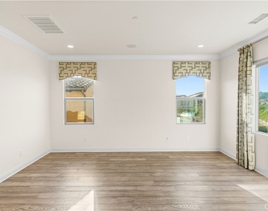 1151 Summit Oak - Photo Thumbnail 48