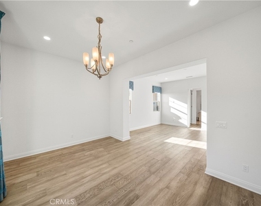 1151 Summit Oak - Photo Thumbnail 25