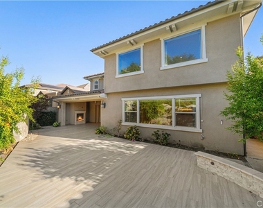 1151 Summit Oak - Photo Thumbnail 22