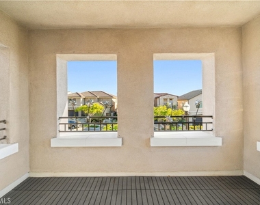 1151 Summit Oak - Photo Thumbnail 56