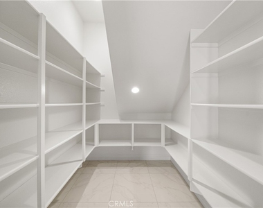 1151 Summit Oak - Photo Thumbnail 16