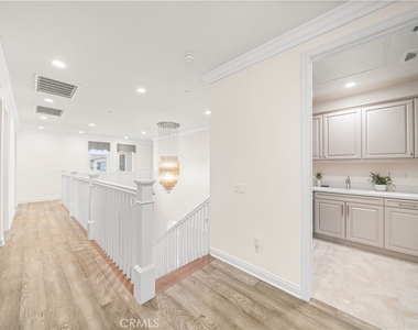 1151 Summit Oak - Photo Thumbnail 32