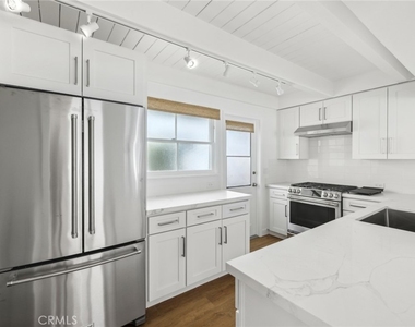 2551 Bayshore Drive - Photo Thumbnail 9