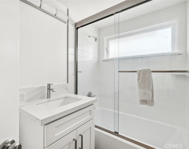 2551 Bayshore Drive - Photo Thumbnail 14