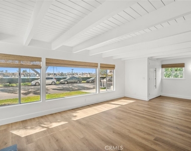 2551 Bayshore Drive - Photo Thumbnail 4