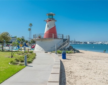 1808 W Balboa - Photo Thumbnail 8
