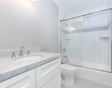 1808 W Balboa - Photo Thumbnail 16