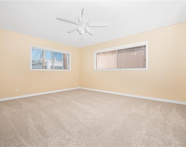 1808 W Balboa - Photo Thumbnail 20