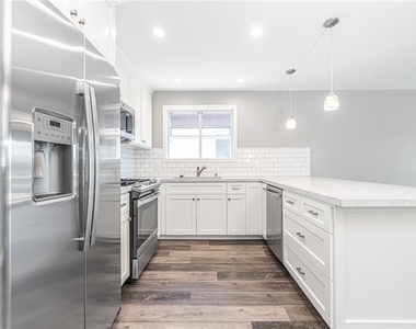 1808 W Balboa - Photo Thumbnail 1