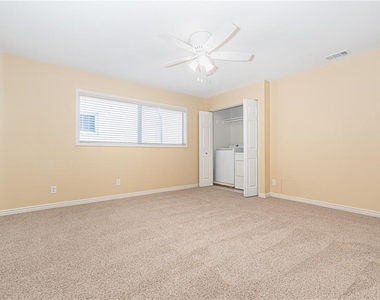 1808 W Balboa - Photo Thumbnail 22