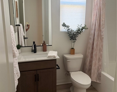 12940 Blush Ct - Photo Thumbnail 4