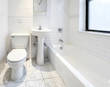 344 East 55th Street - Photo Thumbnail 3