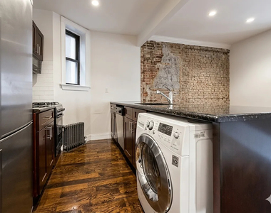 344 East 55th Street - Photo Thumbnail 1