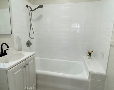1366 W 37th - Photo Thumbnail 8