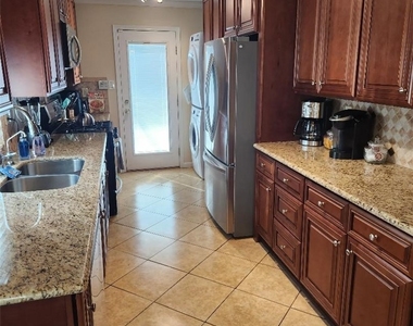 8438 Byers - Photo Thumbnail 17