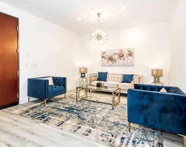 1237 S Holt Avenue - Photo Thumbnail 11