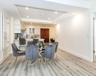 1237 S Holt Avenue - Photo Thumbnail 14