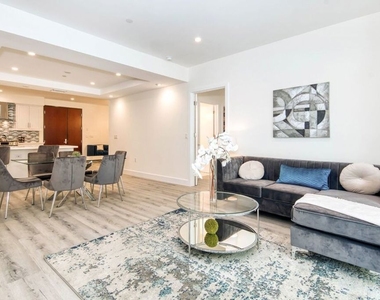 1237 S Holt Avenue - Photo Thumbnail 3