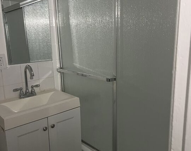 227 S Bonnie Brae Street - Photo Thumbnail 5