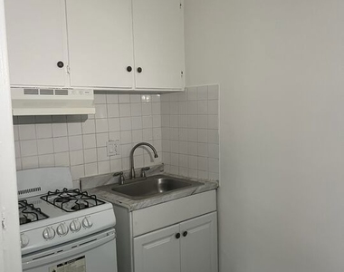 227 S Bonnie Brae Street - Photo Thumbnail 4