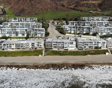 11954 Oceanaire Lane - Photo Thumbnail 17