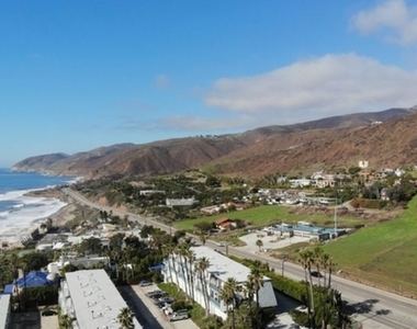 11954 Oceanaire Lane - Photo Thumbnail 19