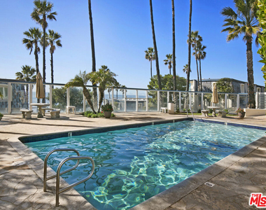 11954 Oceanaire Lane - Photo Thumbnail 16