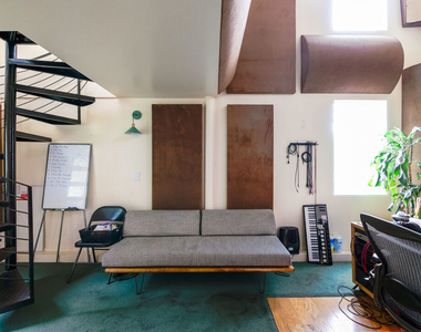 2216 Bancroft Avenue - Photo Thumbnail 44