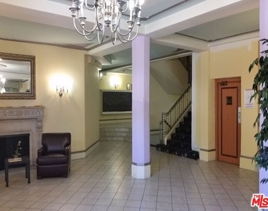 5640 Franklin Avenue - Photo Thumbnail 12