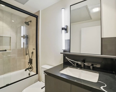 1110 S Spaulding Avenue - Photo Thumbnail 16