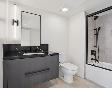 1110 S Spaulding Avenue - Photo Thumbnail 21