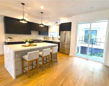 6847 N Figueroa Street - Photo Thumbnail 11