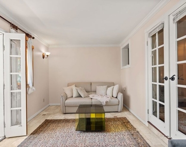 8298 Presson Place - Photo Thumbnail 4