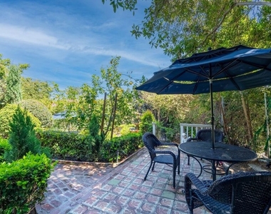 8298 Presson Place - Photo Thumbnail 15