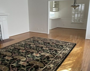 4838 Cartwright Avenue - Photo Thumbnail 5