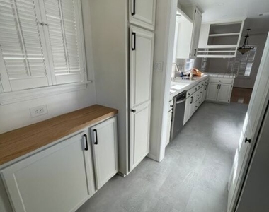 4838 Cartwright Avenue - Photo Thumbnail 13