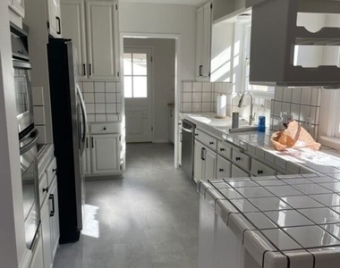 4838 Cartwright Avenue - Photo Thumbnail 11
